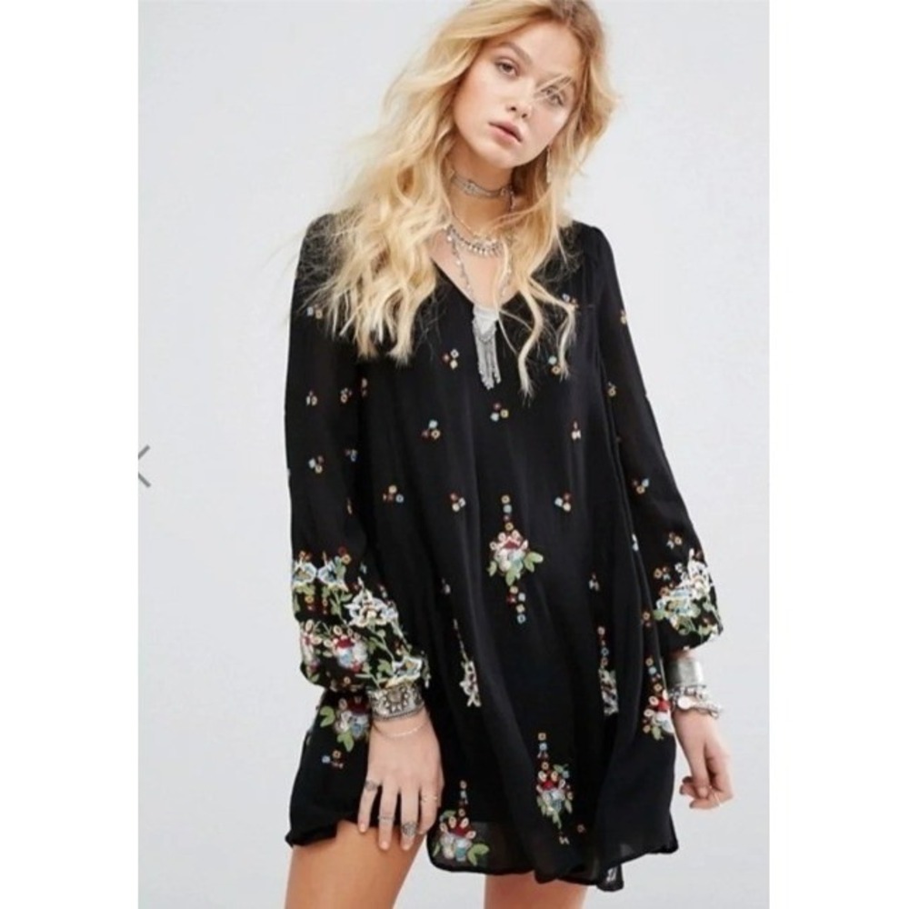 Free People Black Floral Embroidered Long Sleeve Swing Mini Dress Size XSmall